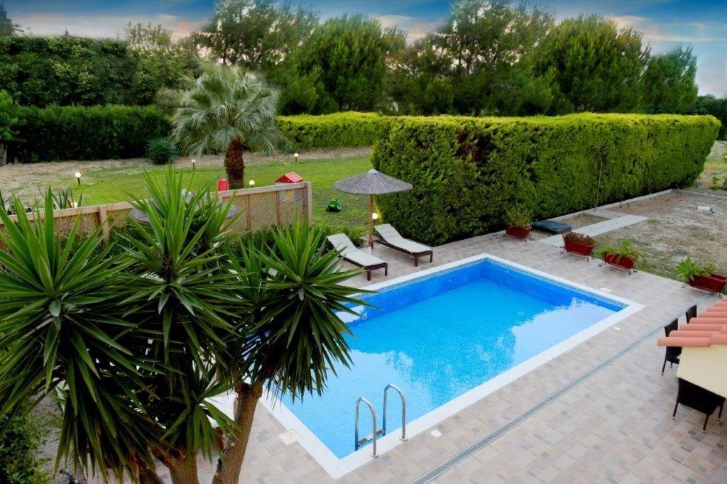 The Three Pines Vakantiehuis Ialysos (Rhodes)
