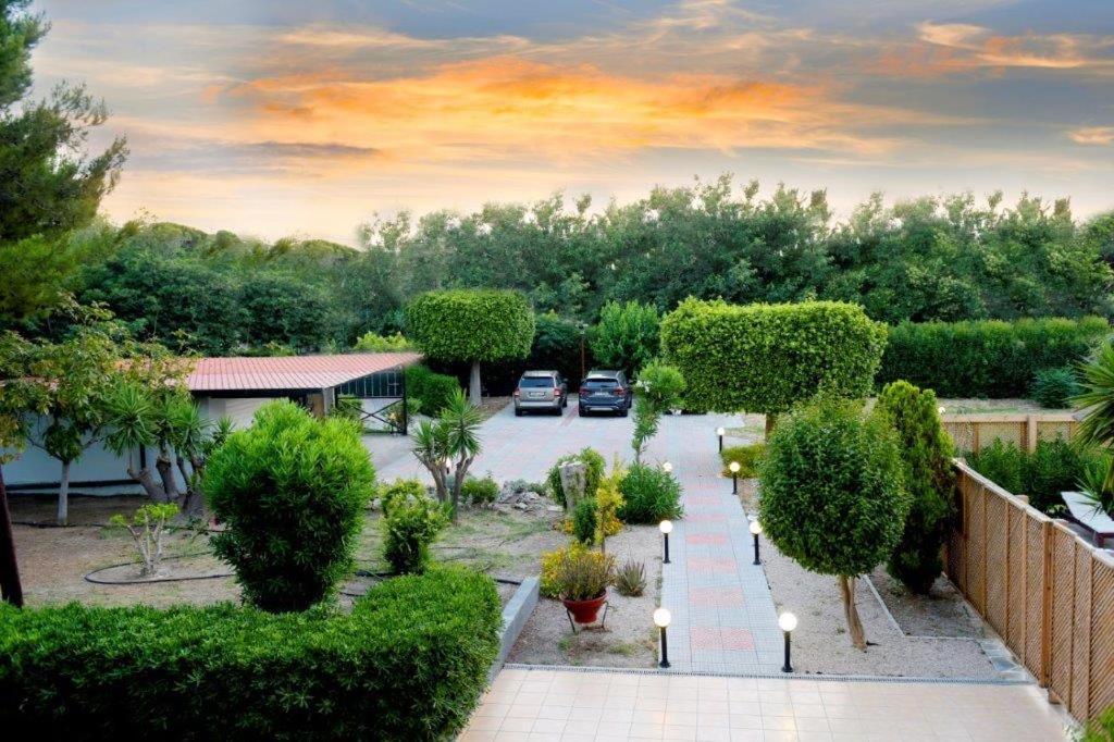 The Three Pines *